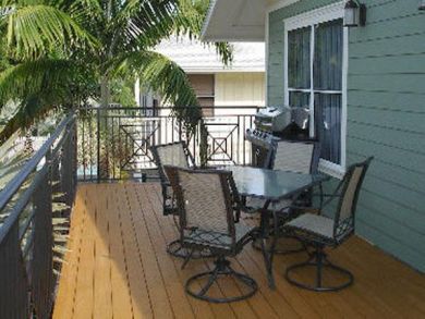 Right Across Street From Beach Rental 2 Bedrooms